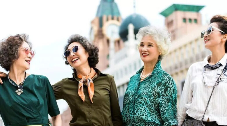 Chinese "Fashion Grandmas" influencers.