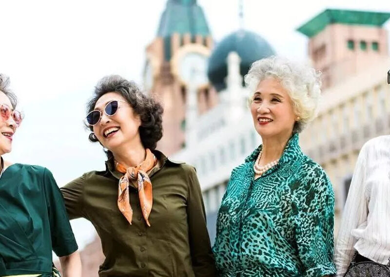 Chinese "Fashion Grandmas" influencers.