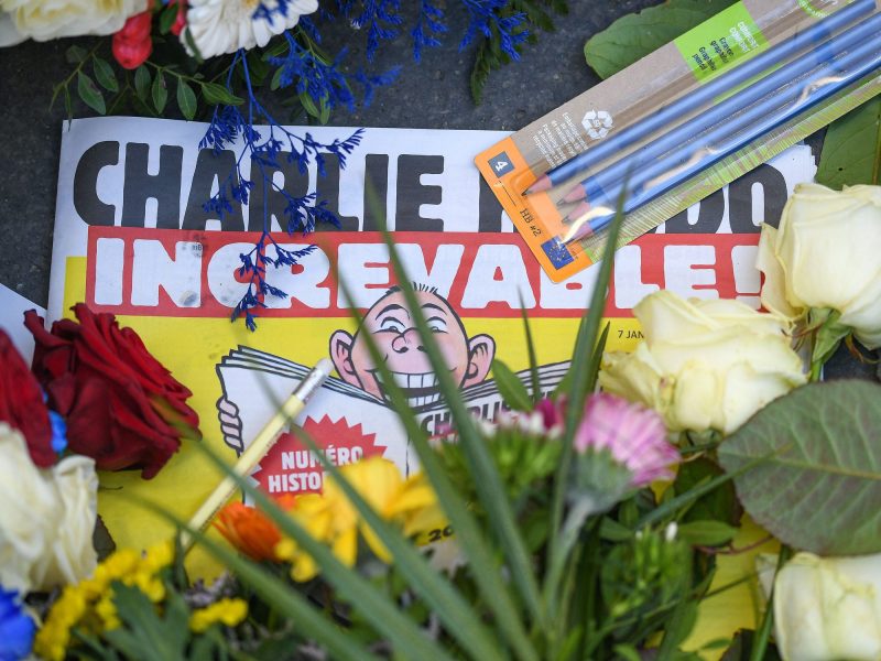 Photos Of The Week: L.A. Inferno, Charlie Hebdo Tribute, Trudeau Bows Out