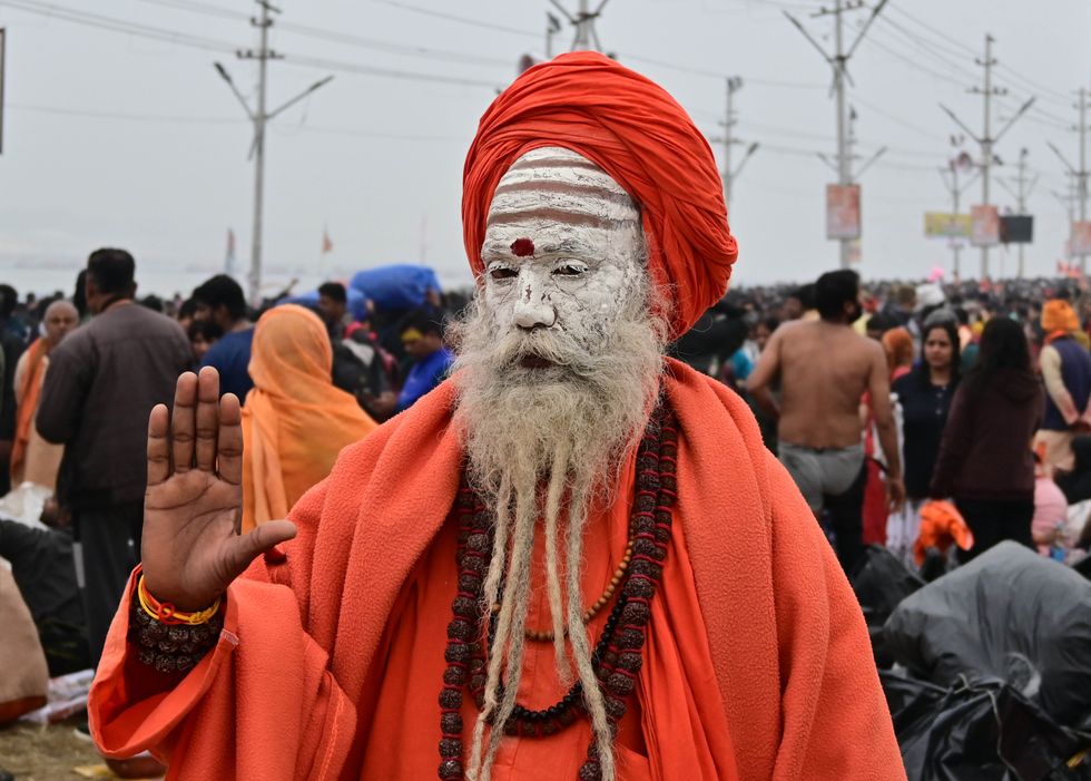 Hindu pilgrim heading to the Ganges