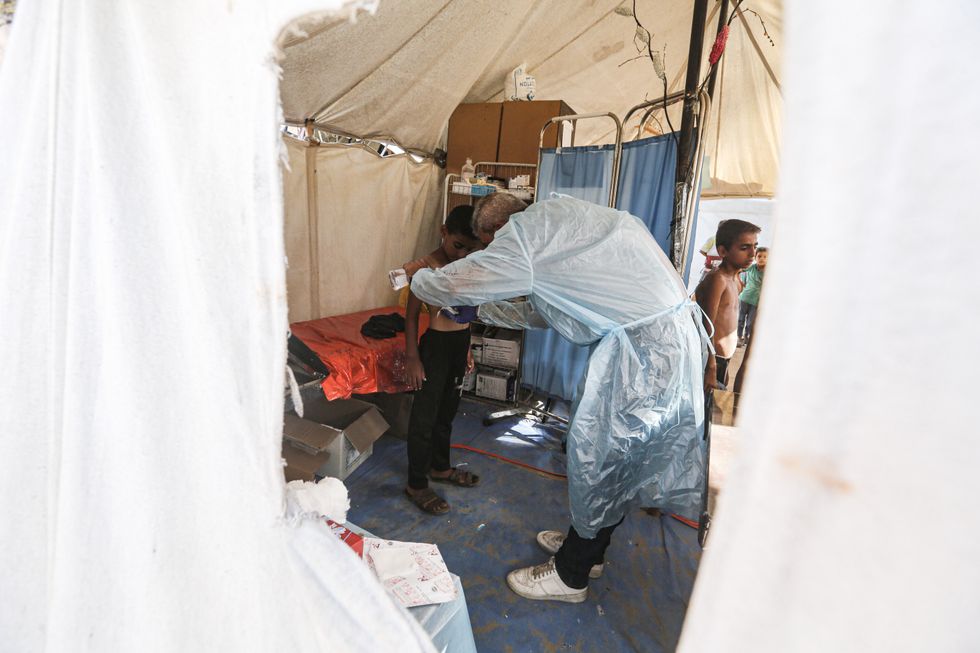Hundreds of Palestinian families taking refuge in Deir al-Balah, Gaza are being exposed to various diseases in tents without proper hygiene conditions