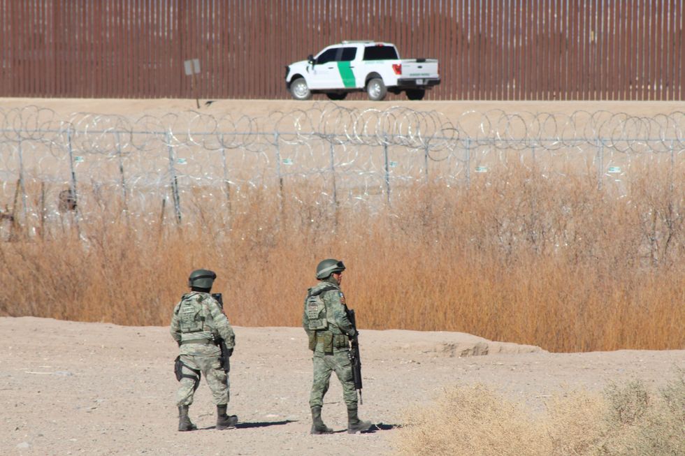 Photo of soldiers of the Mexican Army are on duty on the border between Mexico and the United States