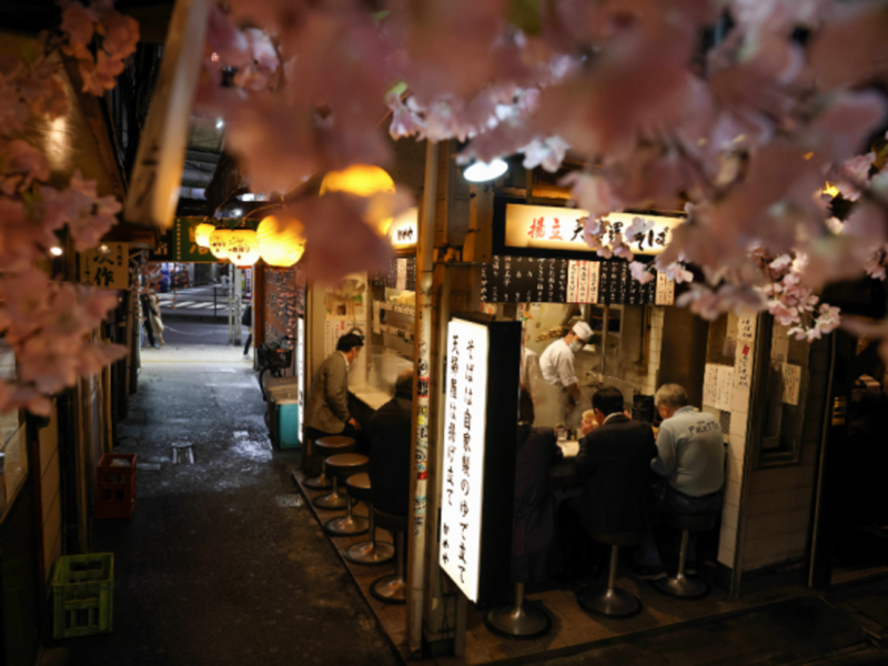 Japanese Restaurants Rebel Against Olympic-COVID Alcohol Curfew