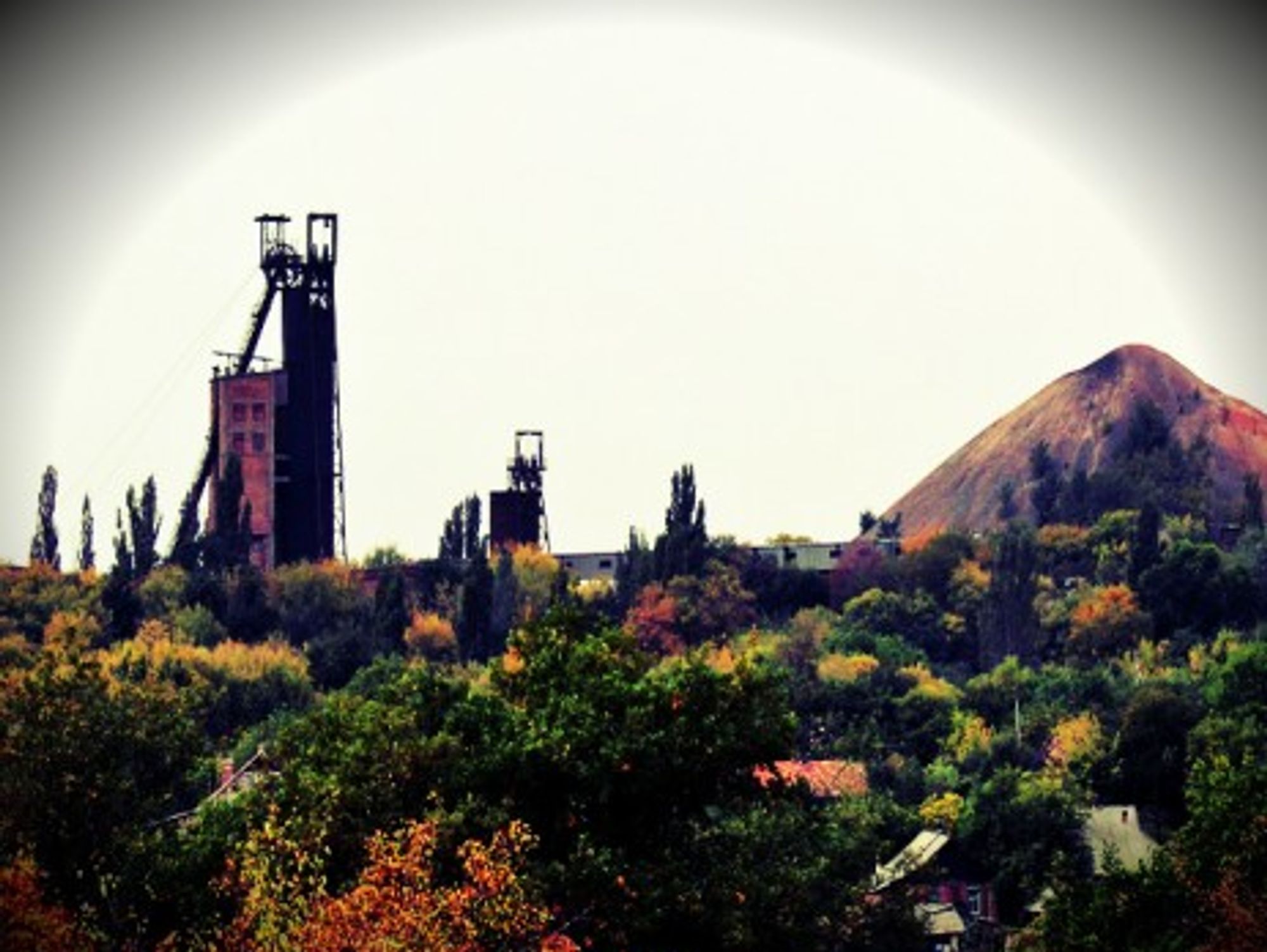 A coal mine and its spoil tip in Donetsk Oblast, Ukraine