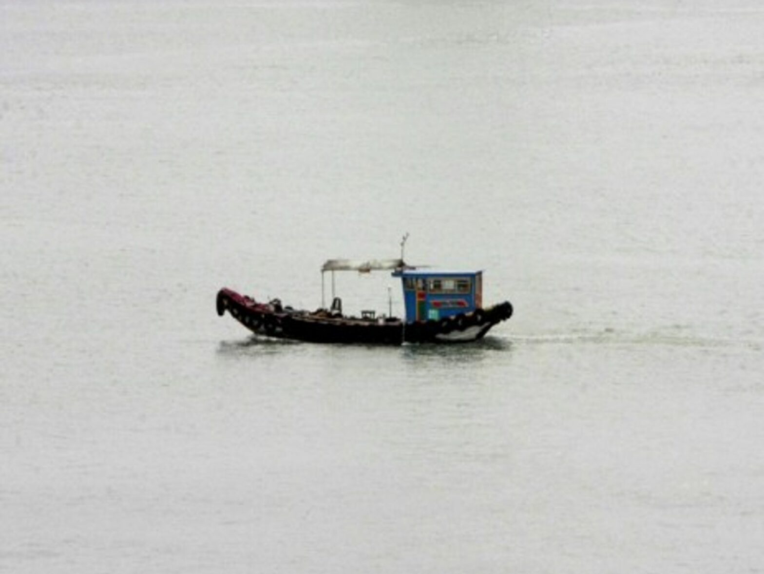 A fishing boat near Shangai (Bruce Tuten)
