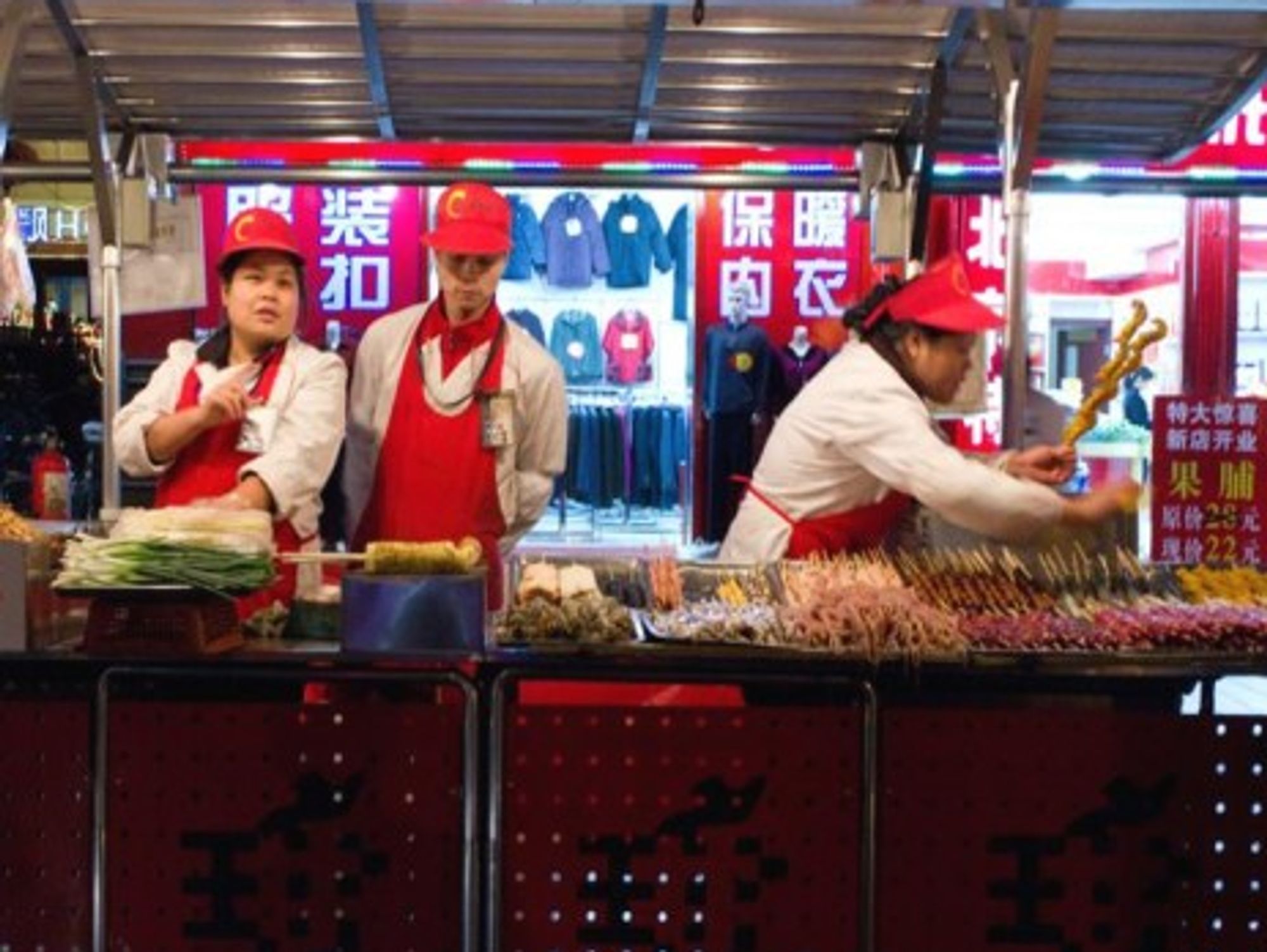 A food stand in Beijing (hmcharg)
