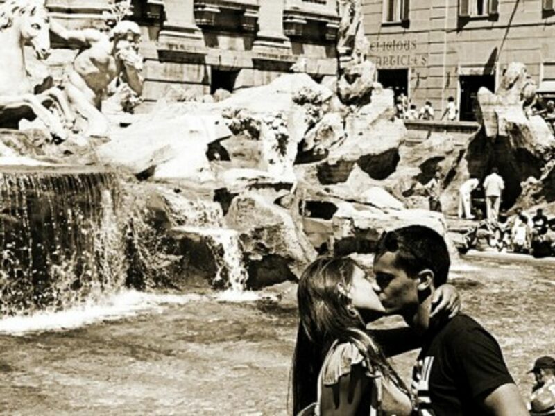 A kiss is just a kiss (Martin Garri)