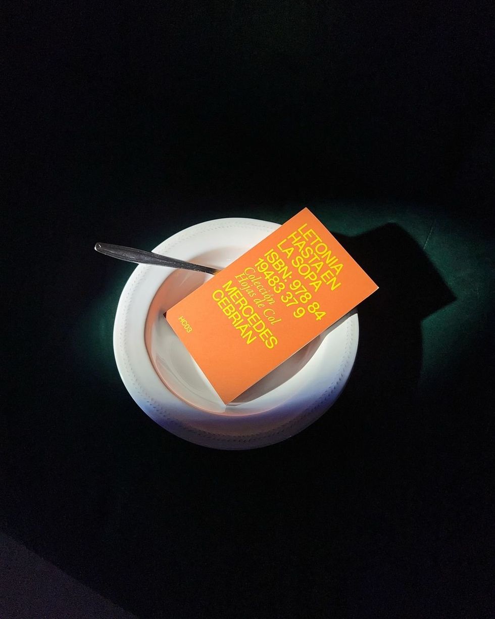 A literary residency in Latvia is the point of departure from this chronicle as agile as it is reflective in which the Spanish writer Mercedes Cebrián tries to understand the reason for what he eats people in a certain place in the world.
