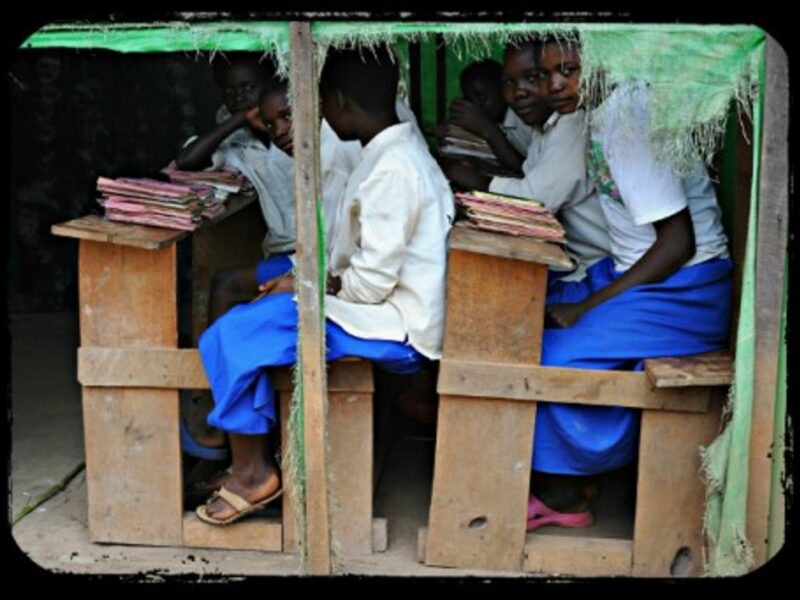 A makeshift -- but genuine -- school in Kpandroma, DRC