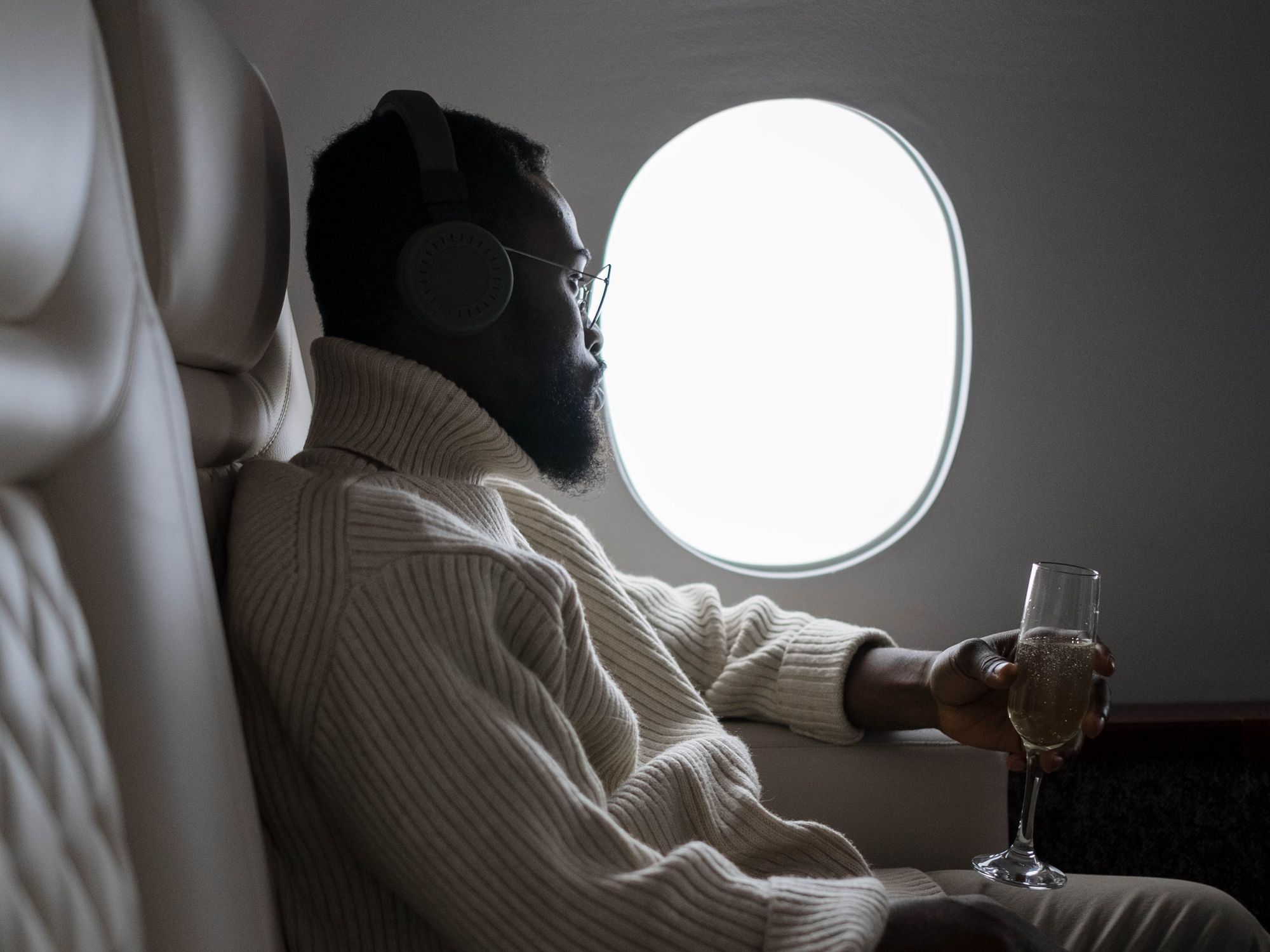 "Does Wine Taste Different At 30,000 Feet?" The Truth About (Fine) Dining On Airplanes