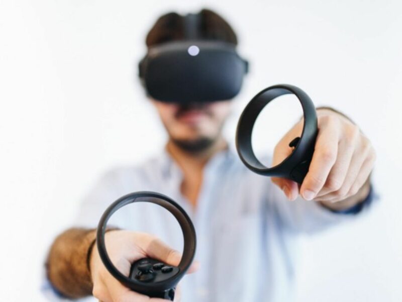 A man wearing a virtual reality headset from Argentinian company Covrel.
