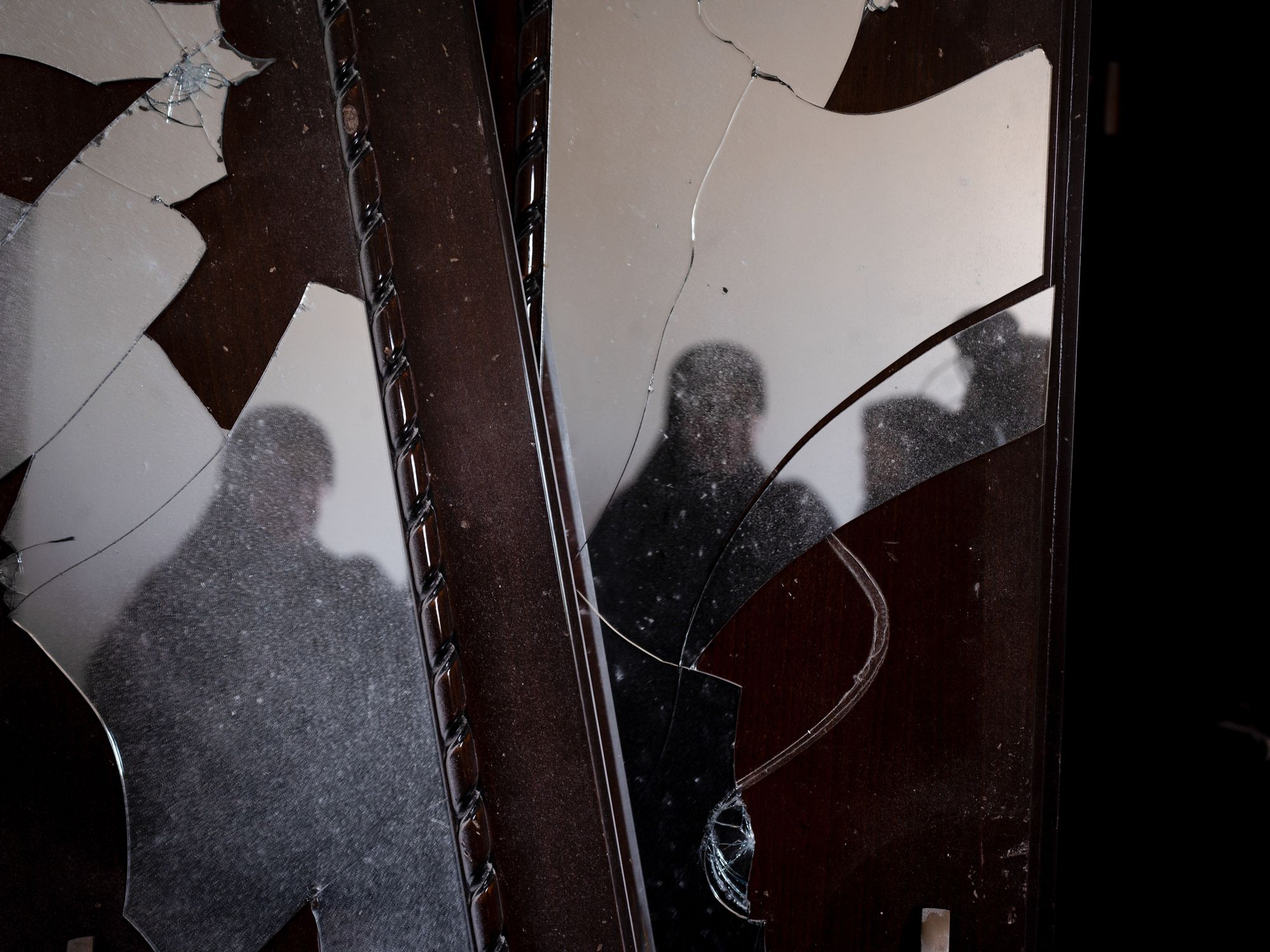 A picture of a family mourning in Hanin, Lebanon.