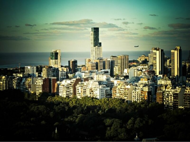 A plane flies over Buenos Aires