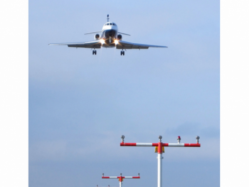A private jet approaches landing at St.Gallen-Altenrhein Airport, one of several arrival points for Davos (Kecko)
