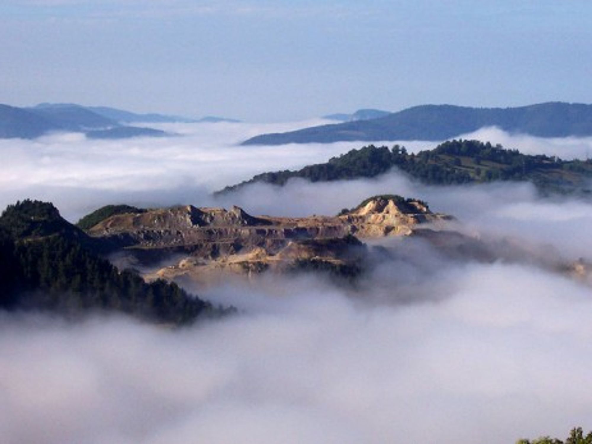 A quarter of picturesque Rosia Montana risks being stripped away. (AndreDea)