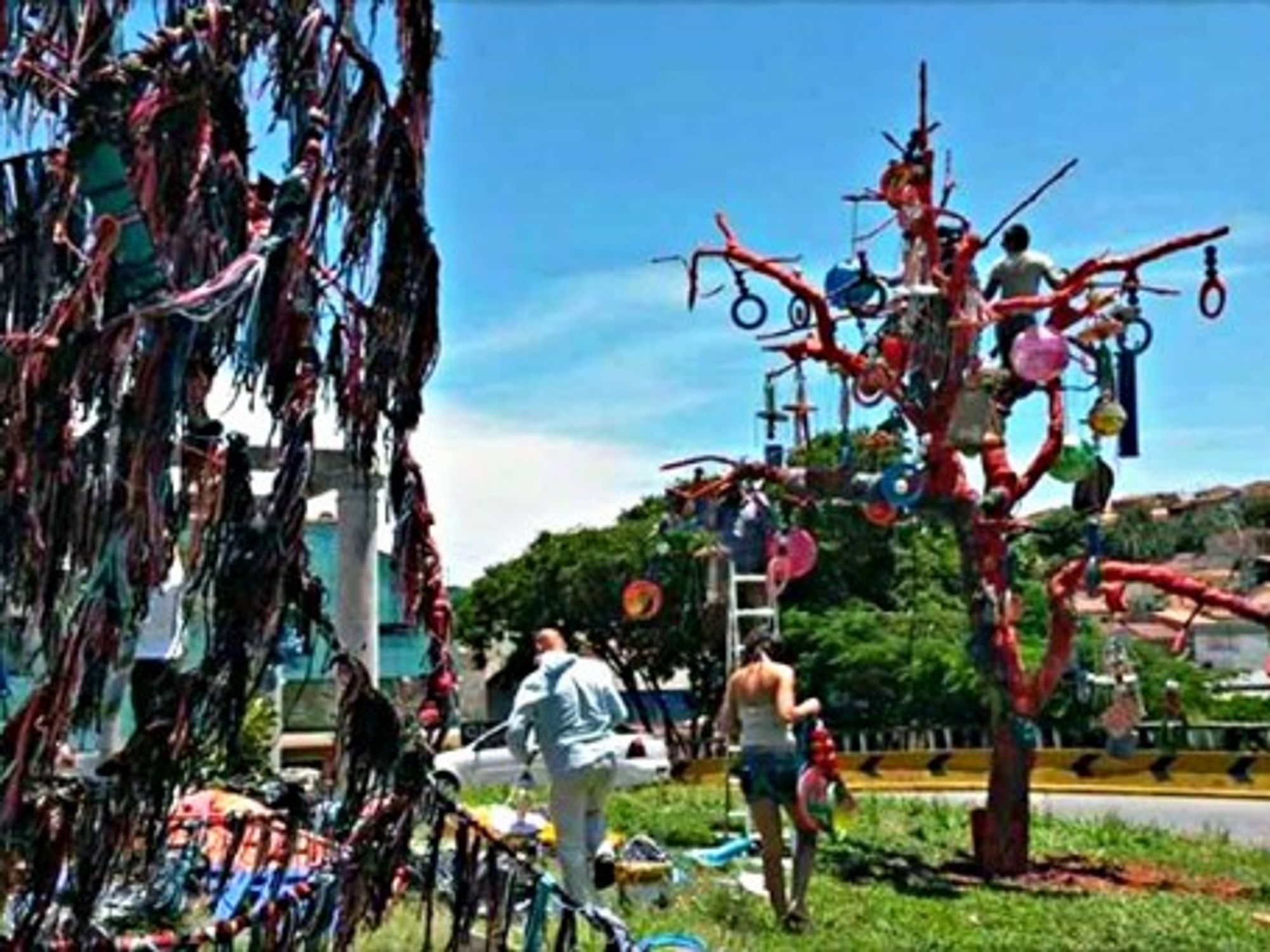 A 'Recycled' Christmas Tree In Brazil Gets Trashed