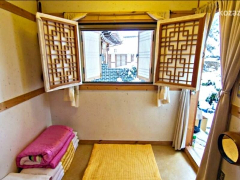 A traditional Korean room available on the Kozaza home sharing site