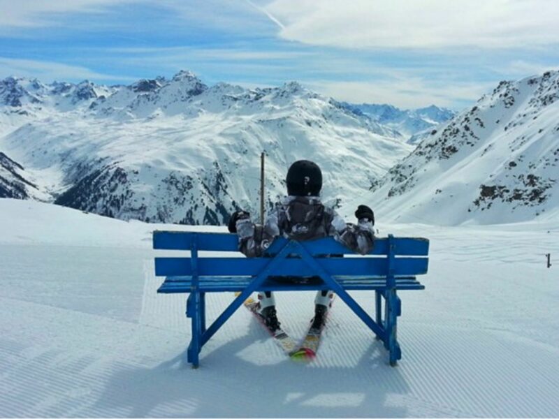 A view on the mountains in Davos