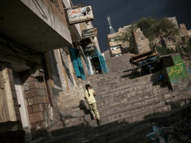 A young girl in Taiz, Yemen
