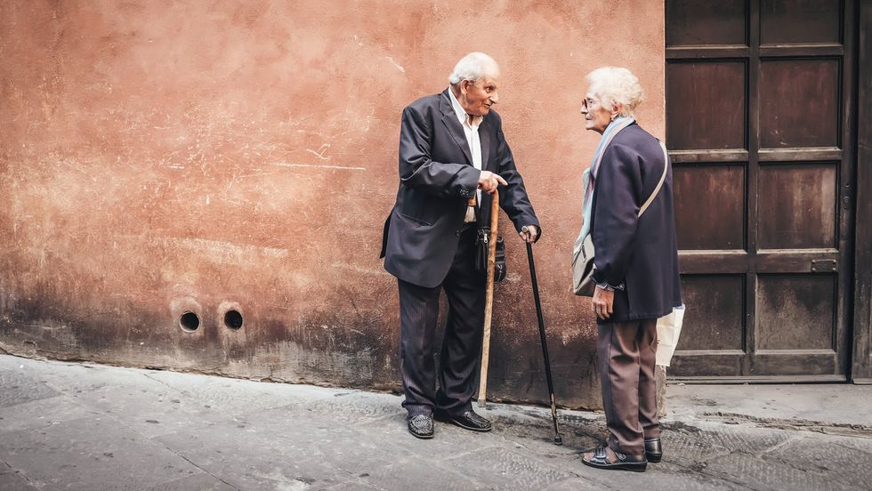 According to LSTAT, only three out of 10 women over the age of 75 live in a couple relationship.