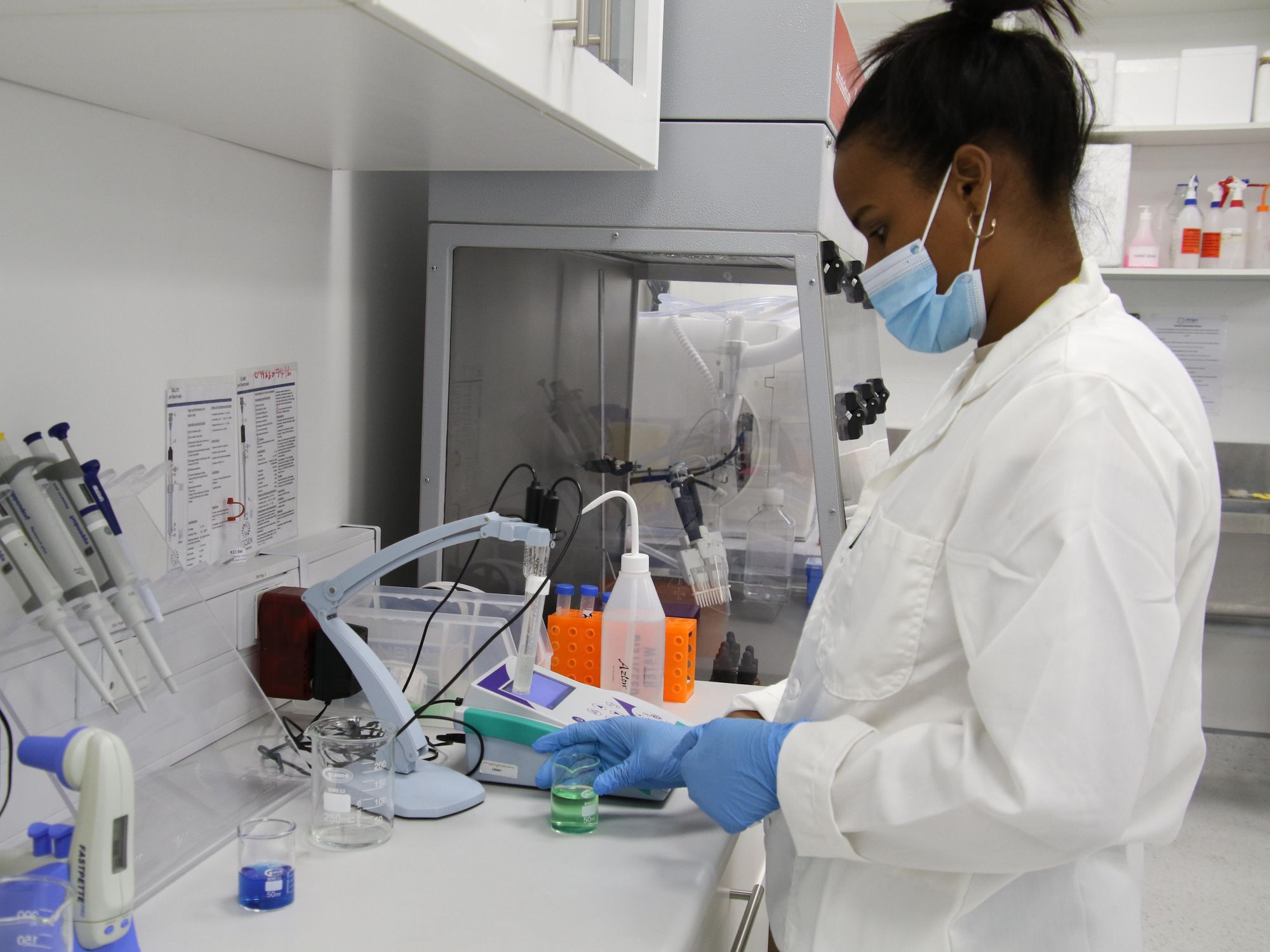 Africa produces off-patent Corona vaccine