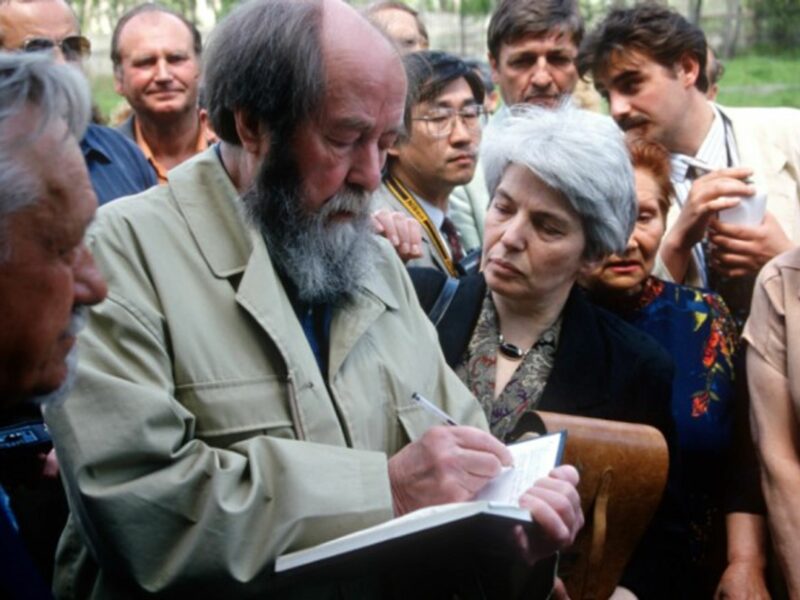 Aleksander and Natalia Solzhenitsyn in 1994