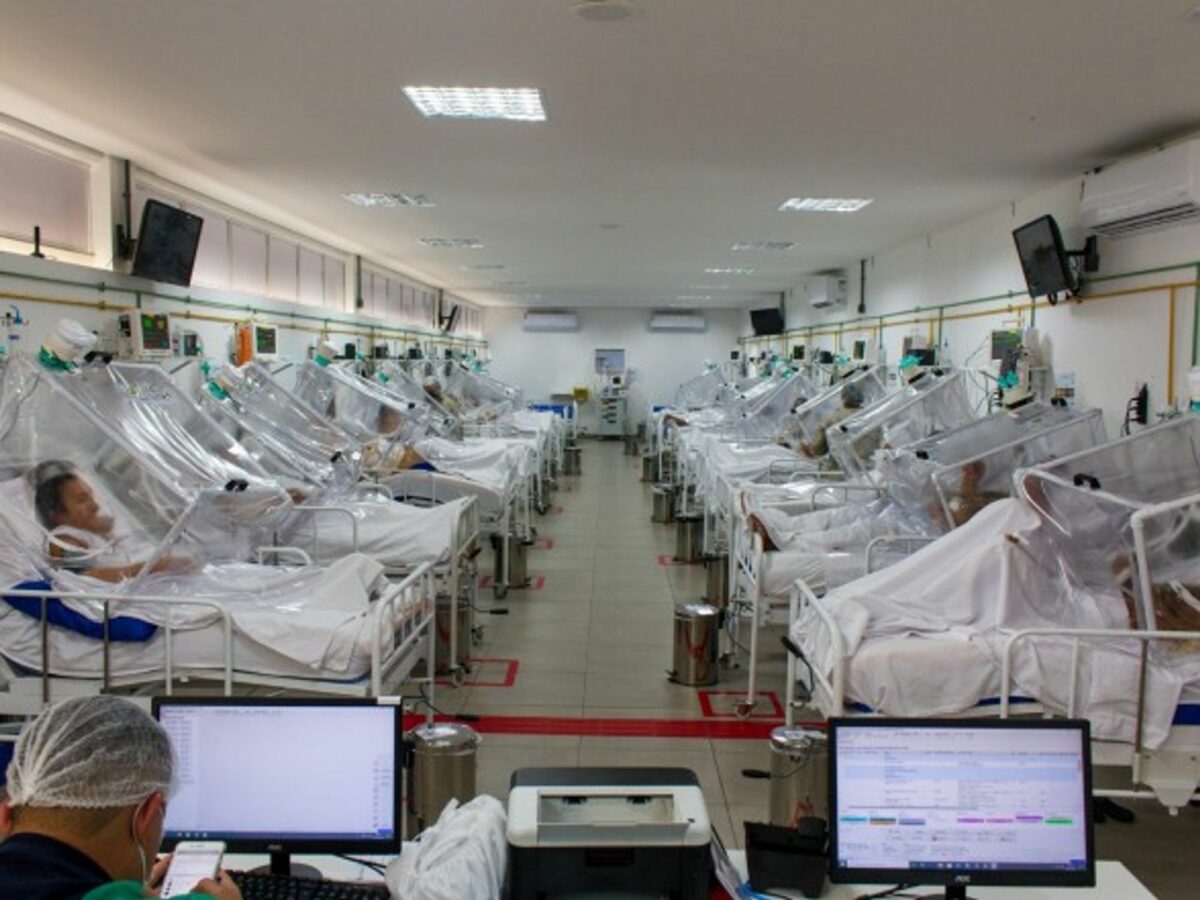 An intensive care unit in Manaus, Brazil