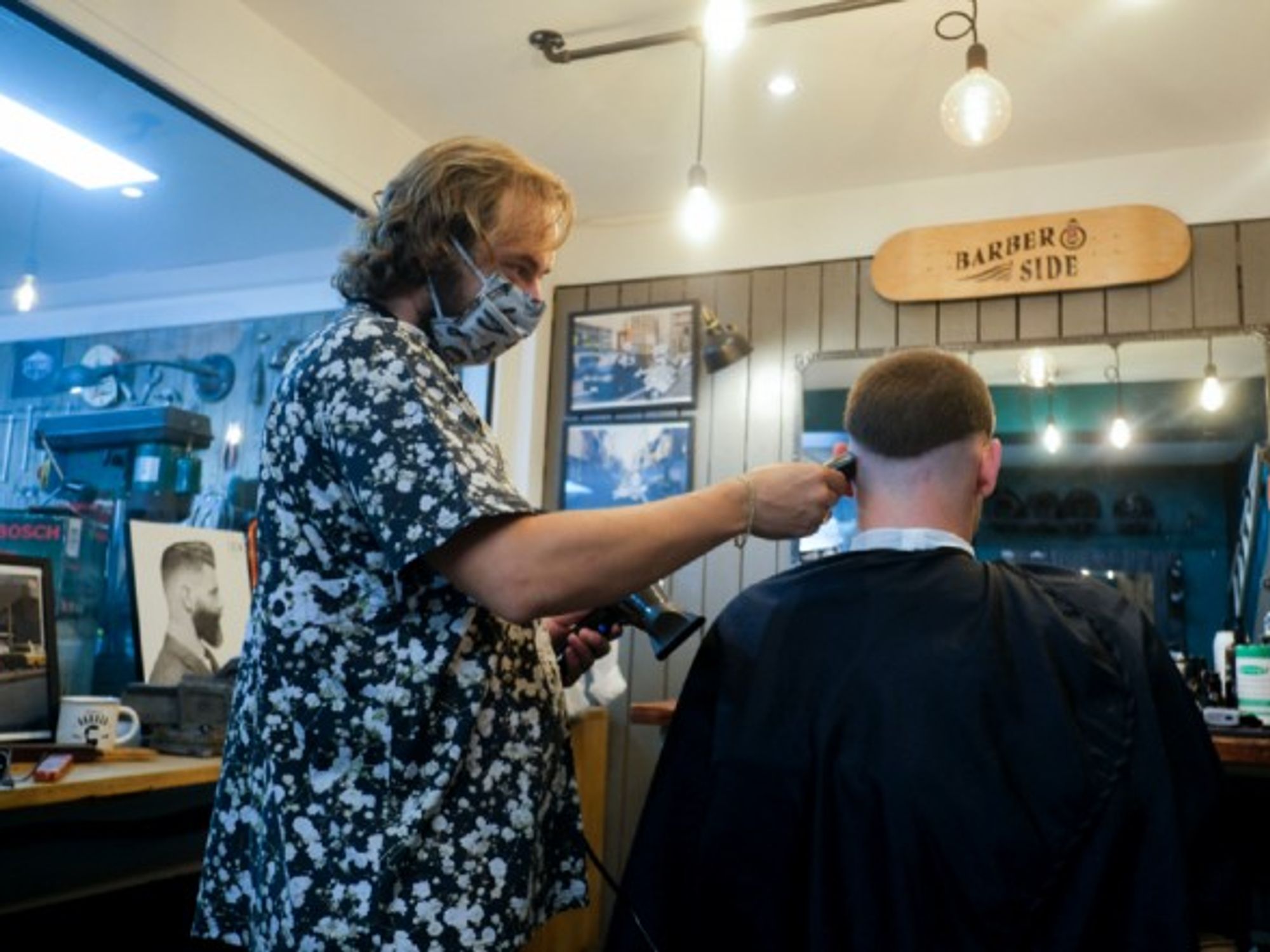 An open barbershop seen following strict sanitary conditions in Spain.