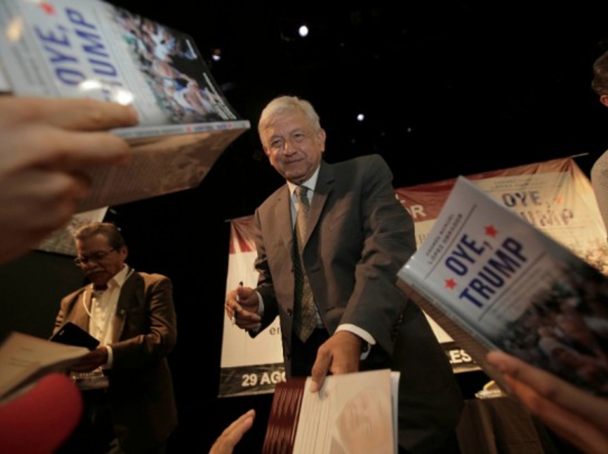 Andrés Manuel López Obrador at the presentation of his book ''Oye, Trump''
