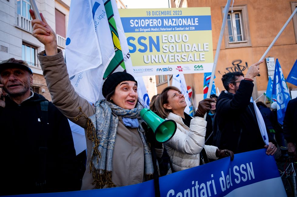 Anti-government protest in front of the Health Ministry in Rome. Doctors, veterinarians and healthcare workers gathered to manifest against the underfunding of the National Healthcare Service.