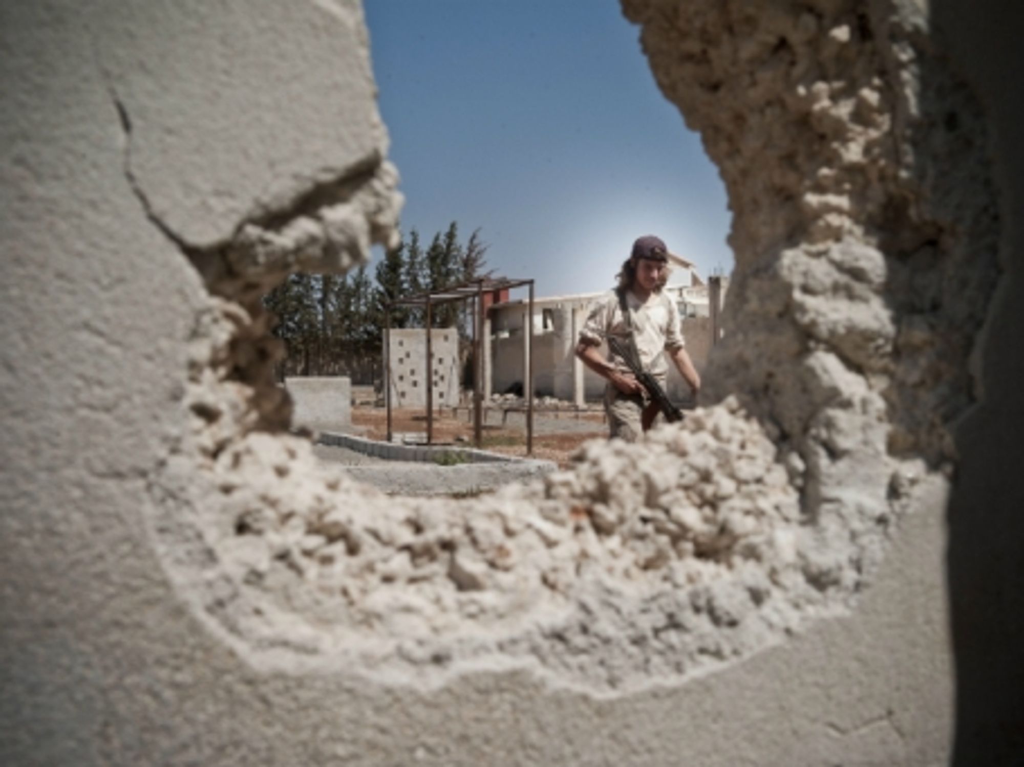 Anti-ISIS fighter training in Aleppo, Syria