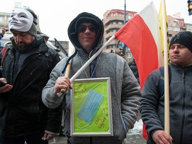Anti-vax and anti-mask protesters in Warsaw on Jan. 16