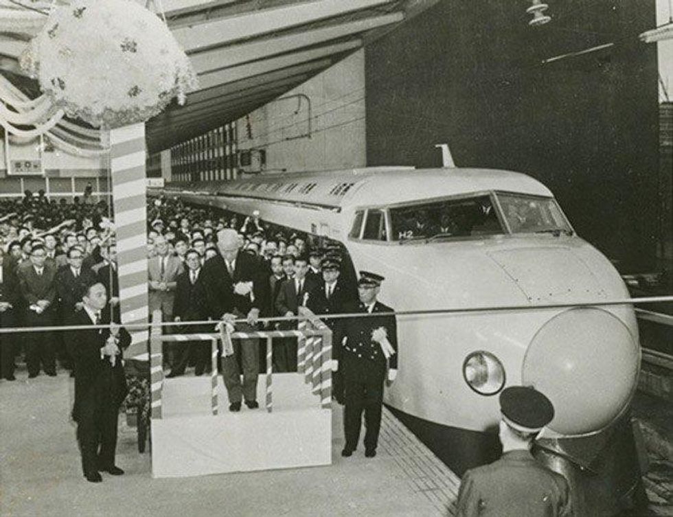 Archive photo of the opening of the Tokaido Shinkansen high-speed passenger express in 1964
