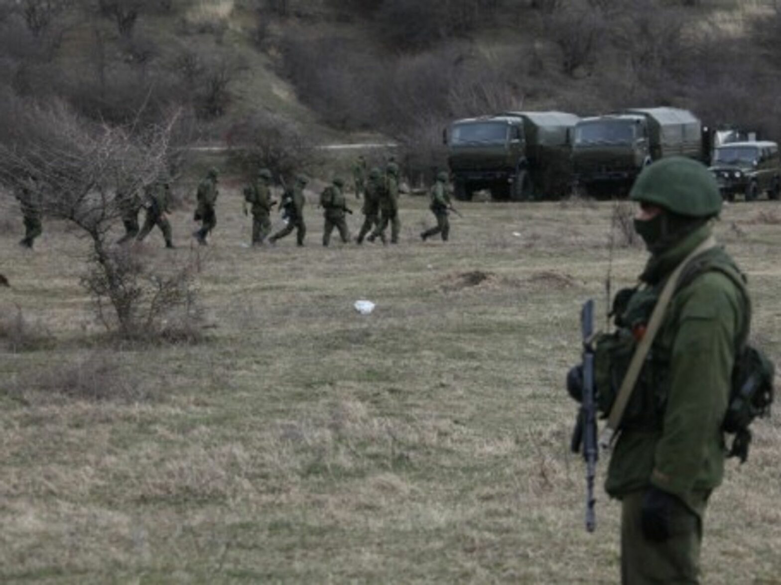 Armed guards outside a Ukrainian military compound in Simferopol, Crimea, on March 4
