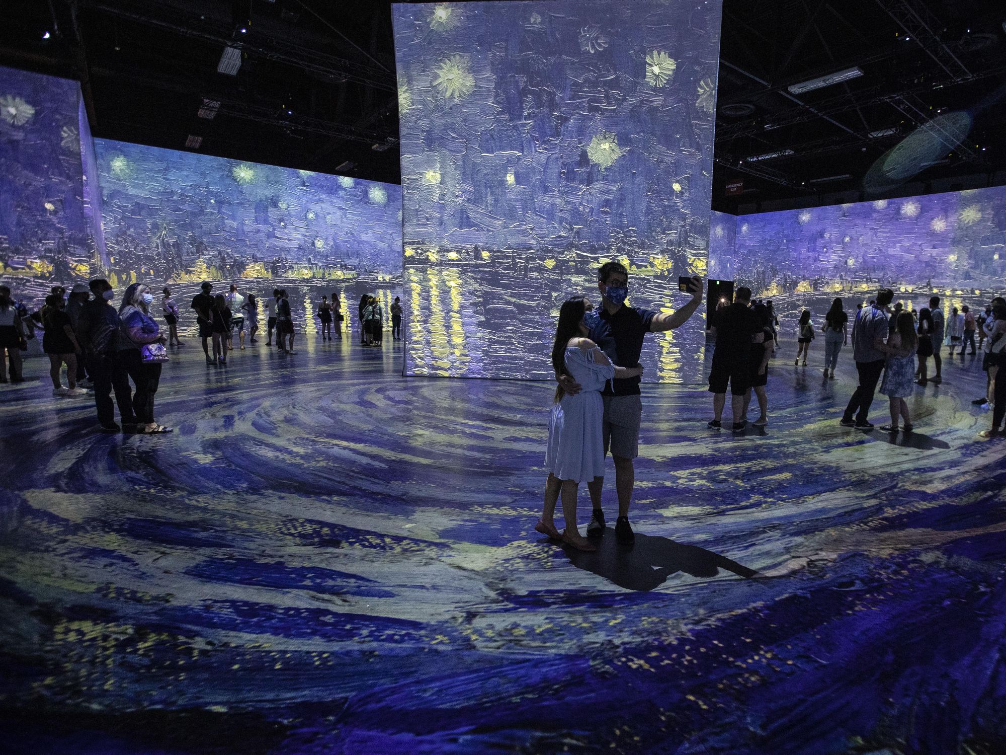 How Digital Technology Is Revolutionizing Art Exhibitions