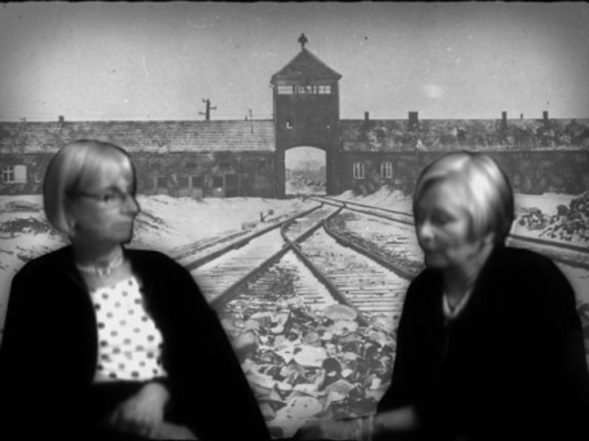 Auschwitz survivors Andra and Tatiana Bucci