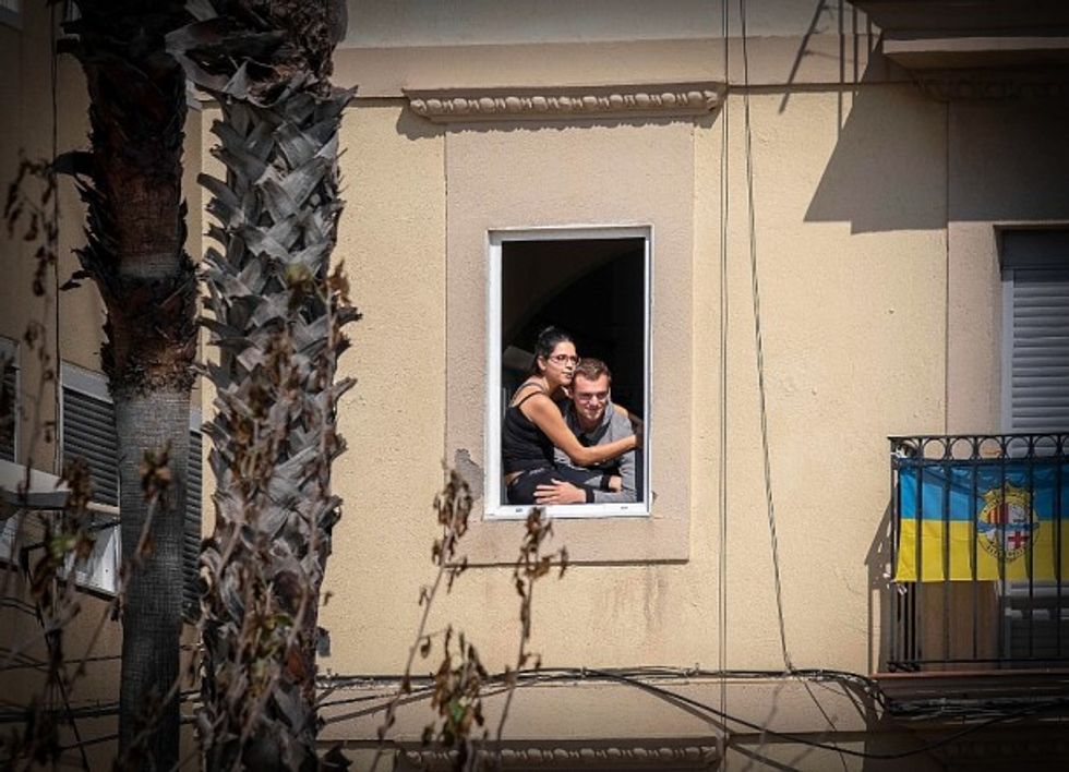 Barcelona couple quarantined
