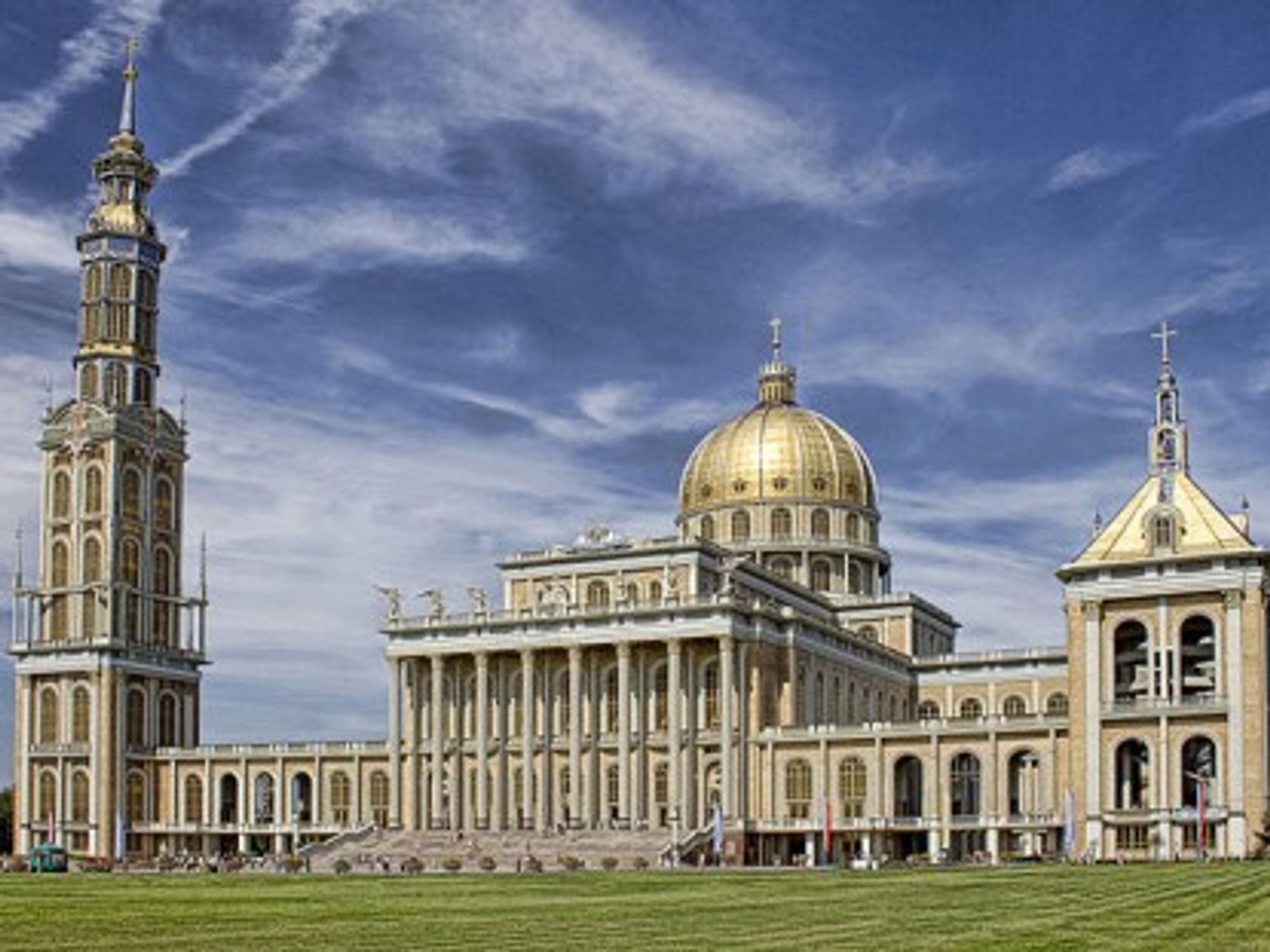 Basilica in LicheÅ„ Stary - the largest church in Poland