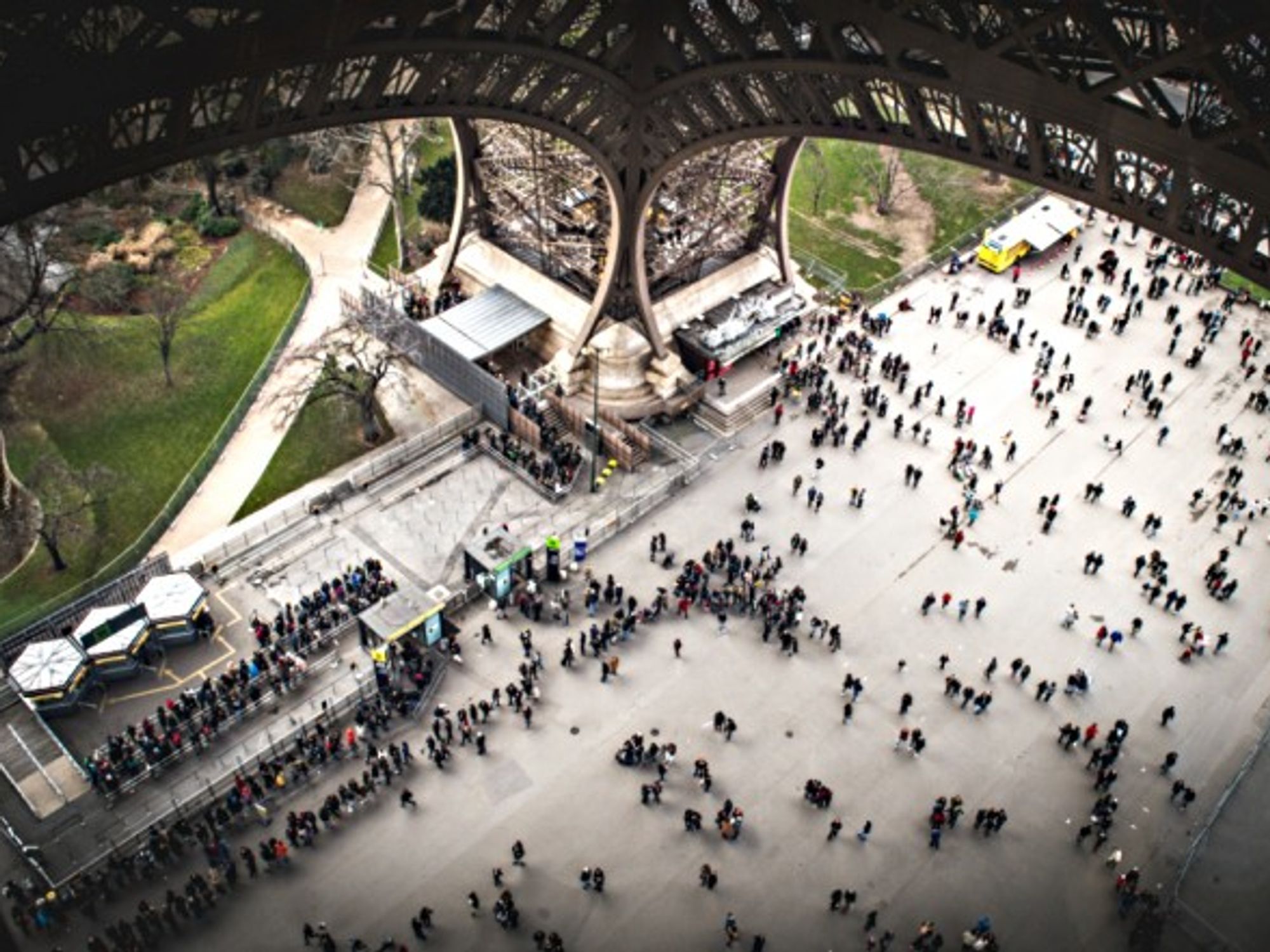 Bird's-eye view from the Eiffel Tower