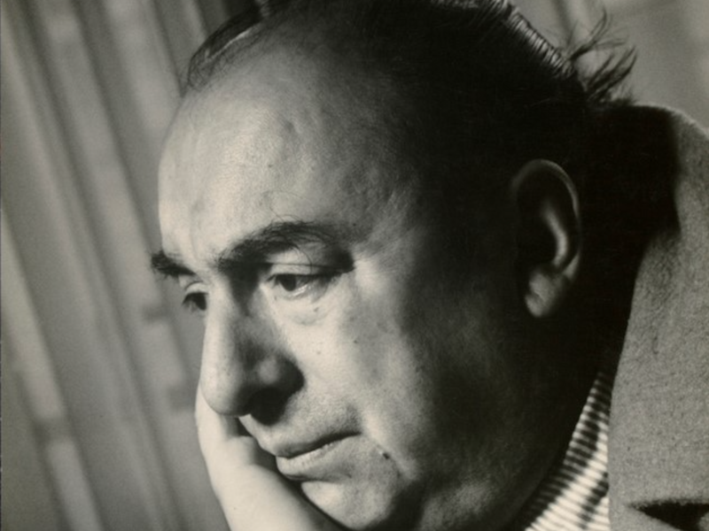 Black-and-white portrait of Pablo Neruda, by Annemarie Heinrich, 1967