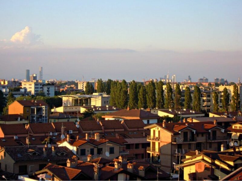 Buccinasco Milano skyline