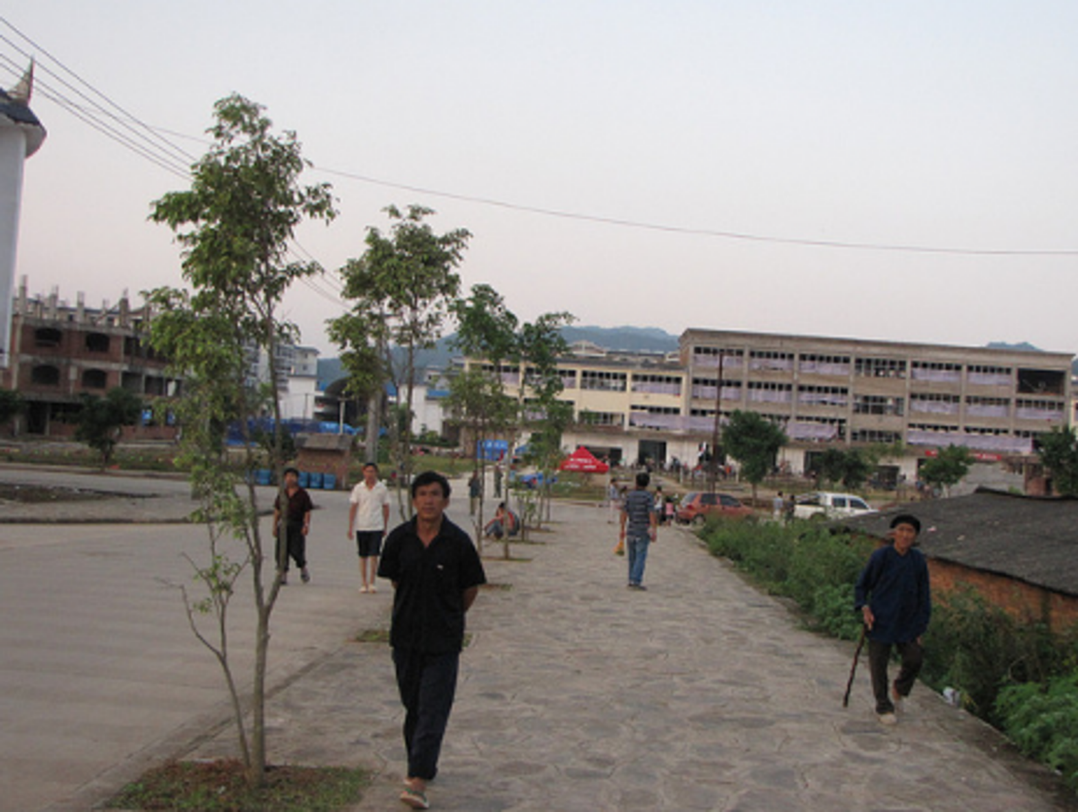 Burmese refugees across the Chinese border in Yunnan province (treasuresthouhast)