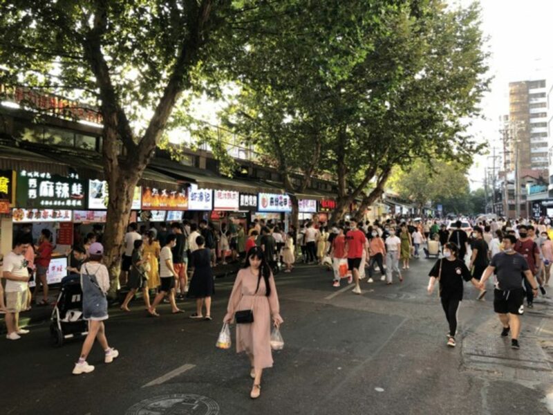  Life is slowly going back to normal in Wuhan