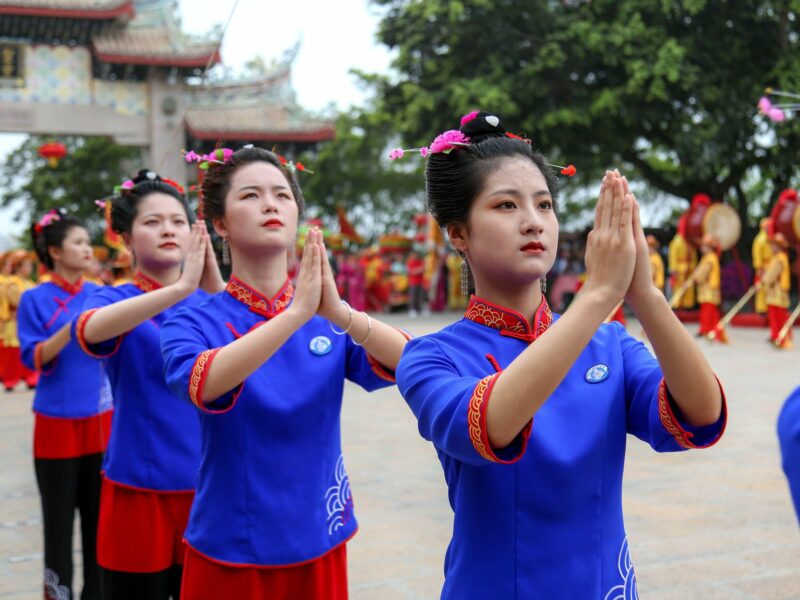 Asian Cults And Castes, Where New Religions Meet Power Politics