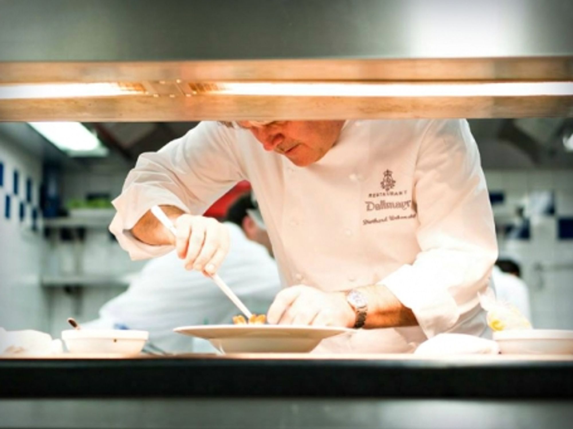 Chef Diethard Urbansky at work in Munich's Dallmayr restaurant