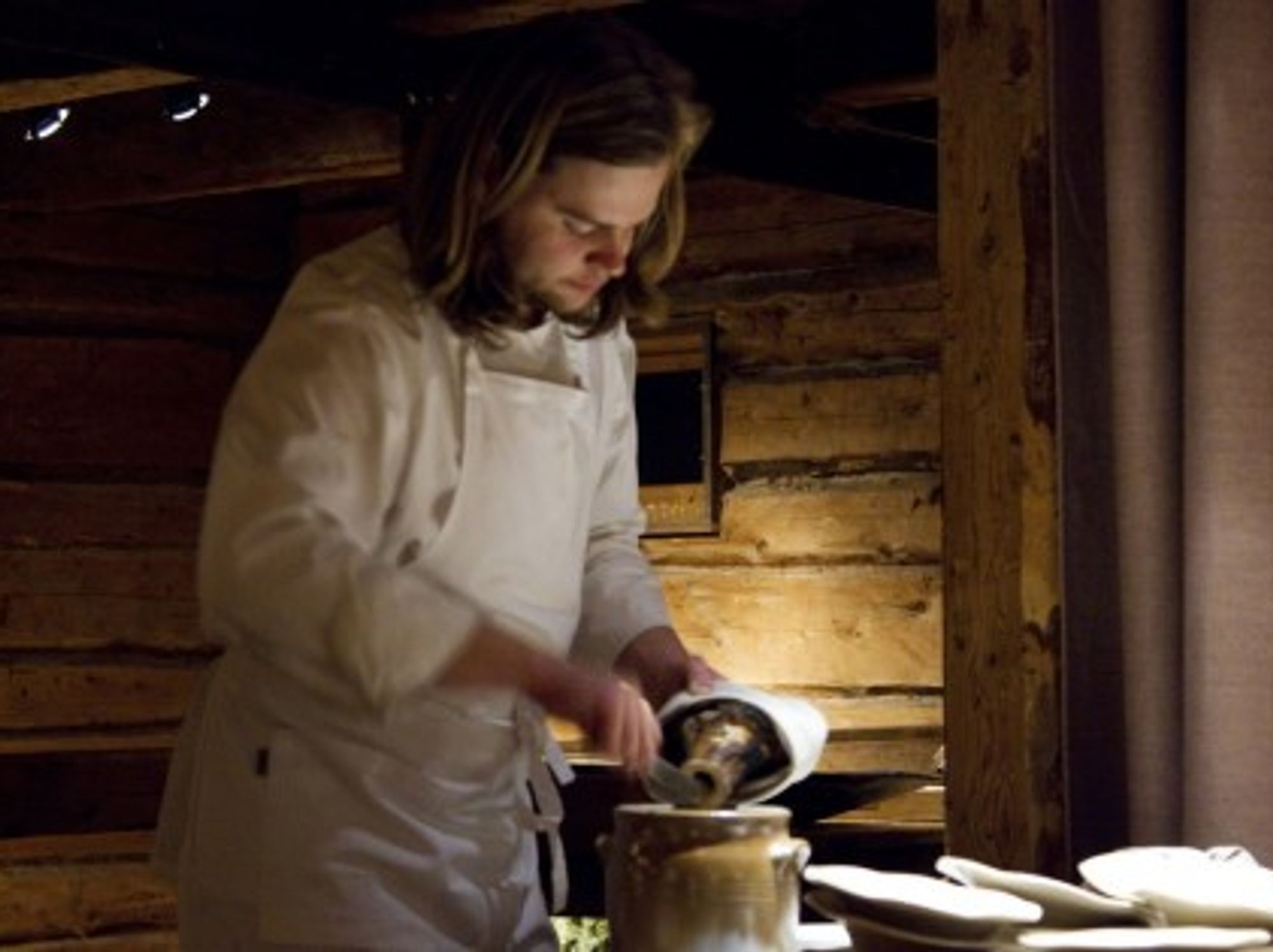 Chef Magnus Nilsson at work in northern Sweden's Fäviken Magasinet restaurant