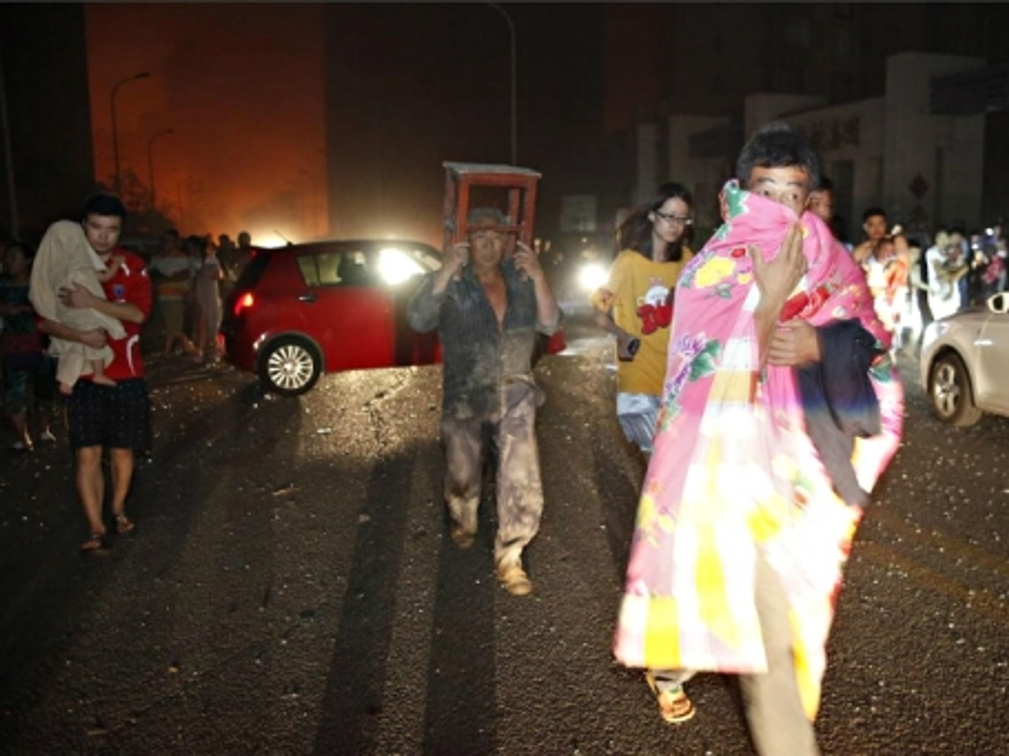 China Blasts Kill 44, Carter Cancer, Hawaii Deep Diving