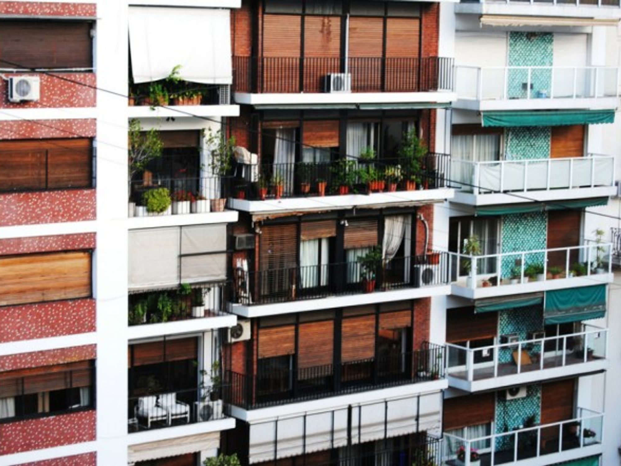 Close living quarters in Buenos Aires
