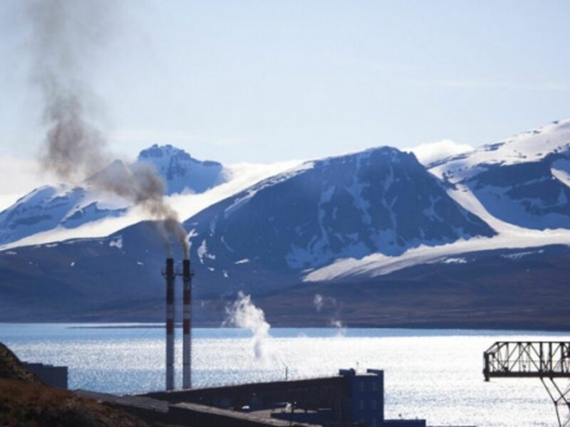 Coal fired power station, Jul. 2010, Barentsburg, Svalbard