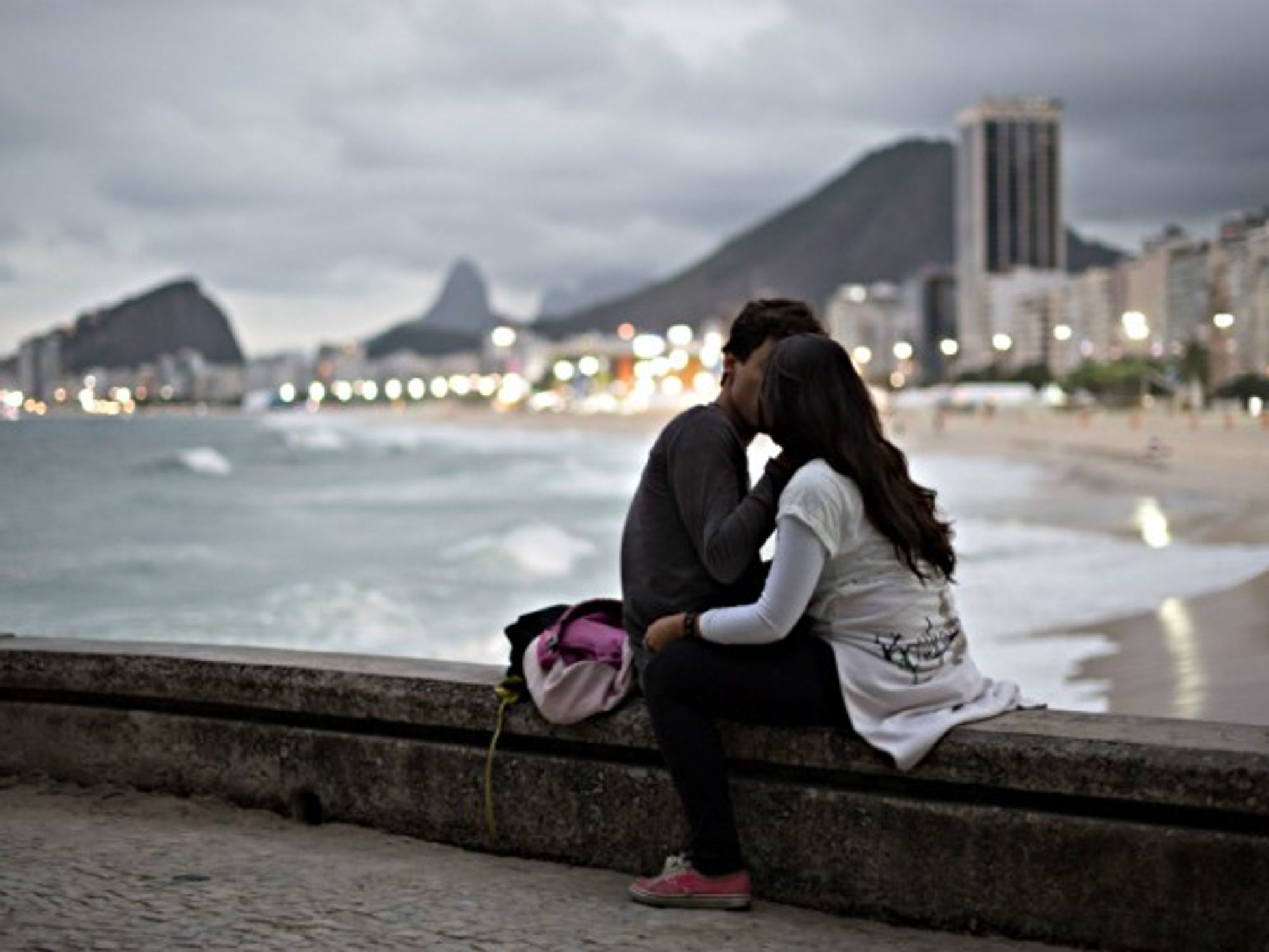 Couple kissing in Rio de Janeiro